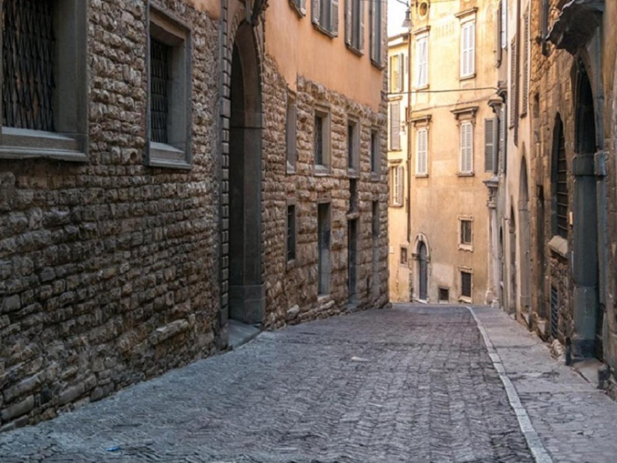Penthouse In Citta Alta - Bergamo Apartment ภายนอก รูปภาพ