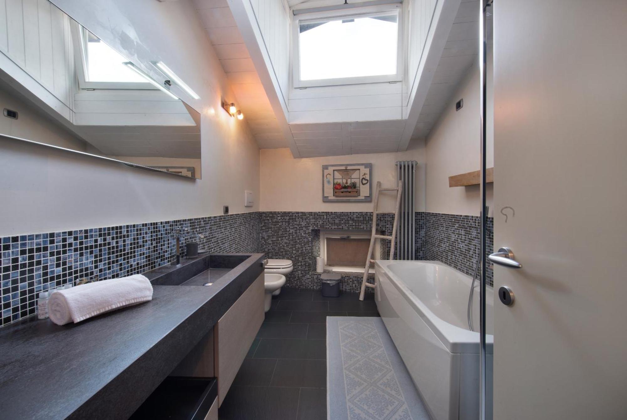 Penthouse In Citta Alta - Bergamo Apartment ภายนอก รูปภาพ